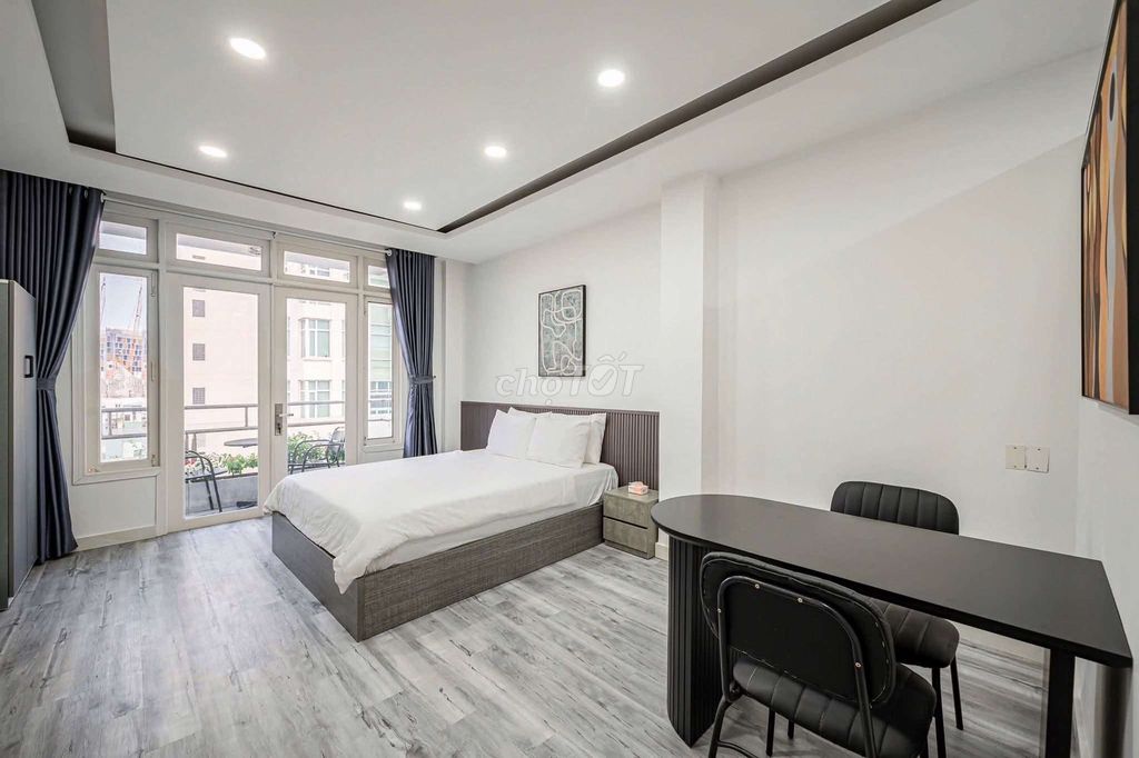 The full interior of the 7 good building near E Town, K300