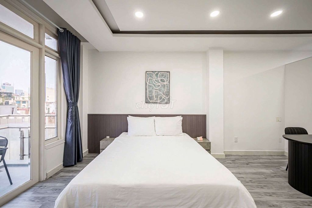 The full interior of the 7 good building near E Town, K300