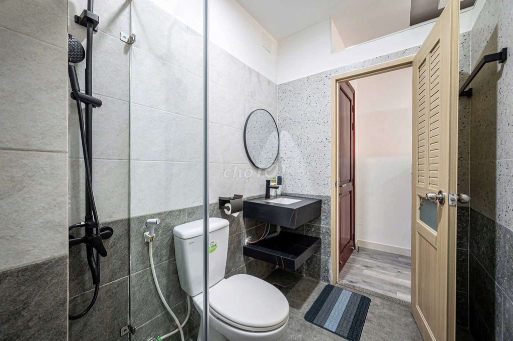 The full interior of the 7 good building near E Town, K300