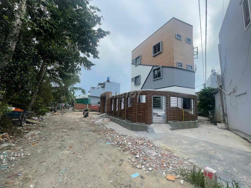 The service apartment / room Tx32 delivers 25, right on Thạnh Xuân, from 2.1-50 million.