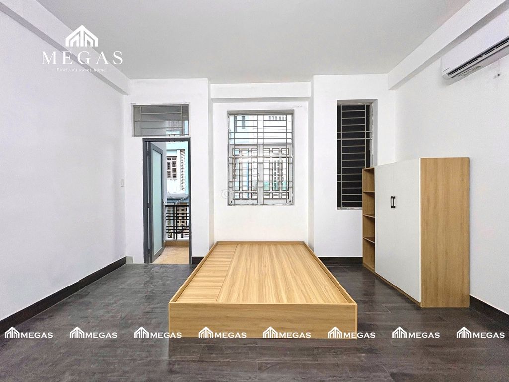 Rent the balcony 30 M2 - full furniture - flower village park