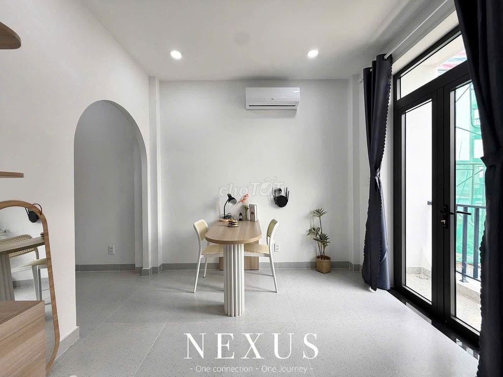 The balcony studio-- 1 bedroom--the kitchen cup--full interior.