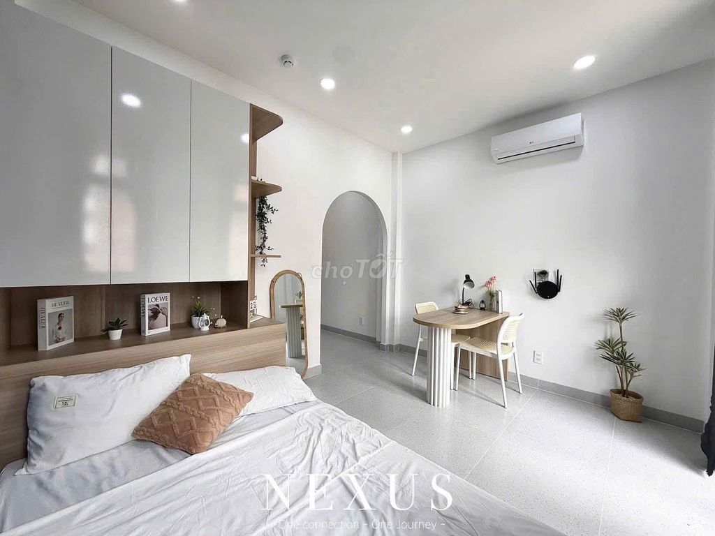 The balcony studio-- 1 bedroom--the kitchen cup--full interior.