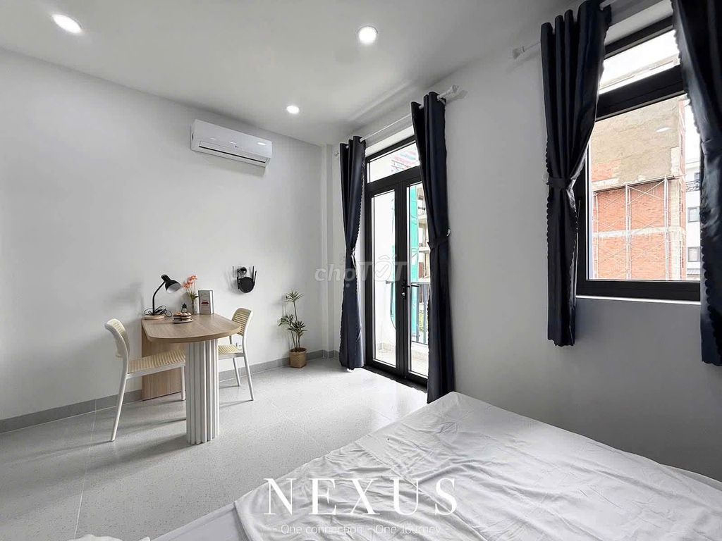The balcony studio-- 1 bedroom--the kitchen cup--full interior.