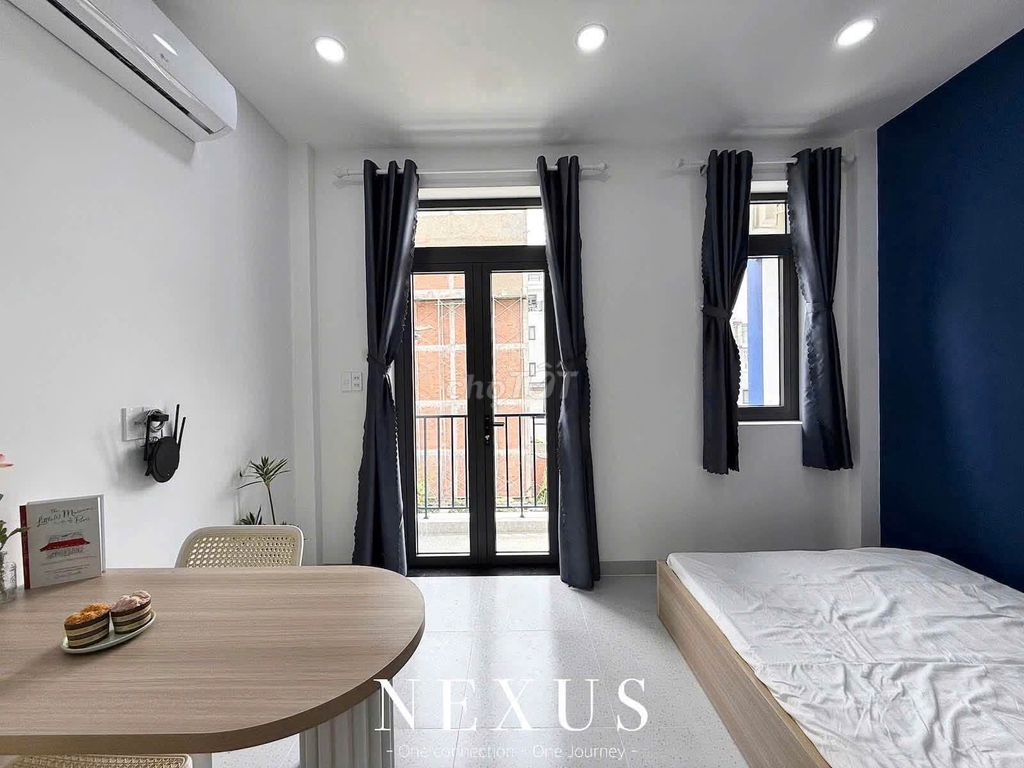 The balcony studio-- 1 bedroom--the kitchen cup--full interior.