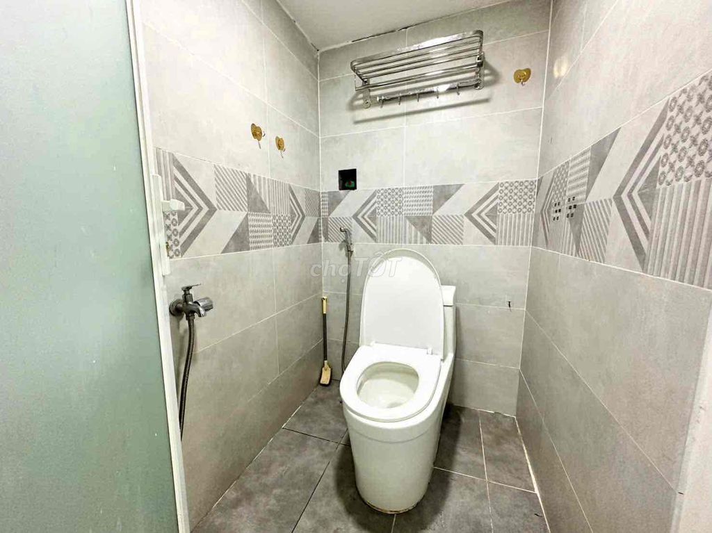 Rent a room with a guard - near the huit - the new Bình Tân.
