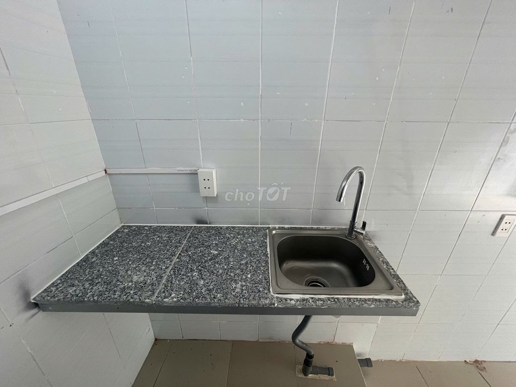 Miot high guard is both in business at Thủ Đức Falls, North Ning Market