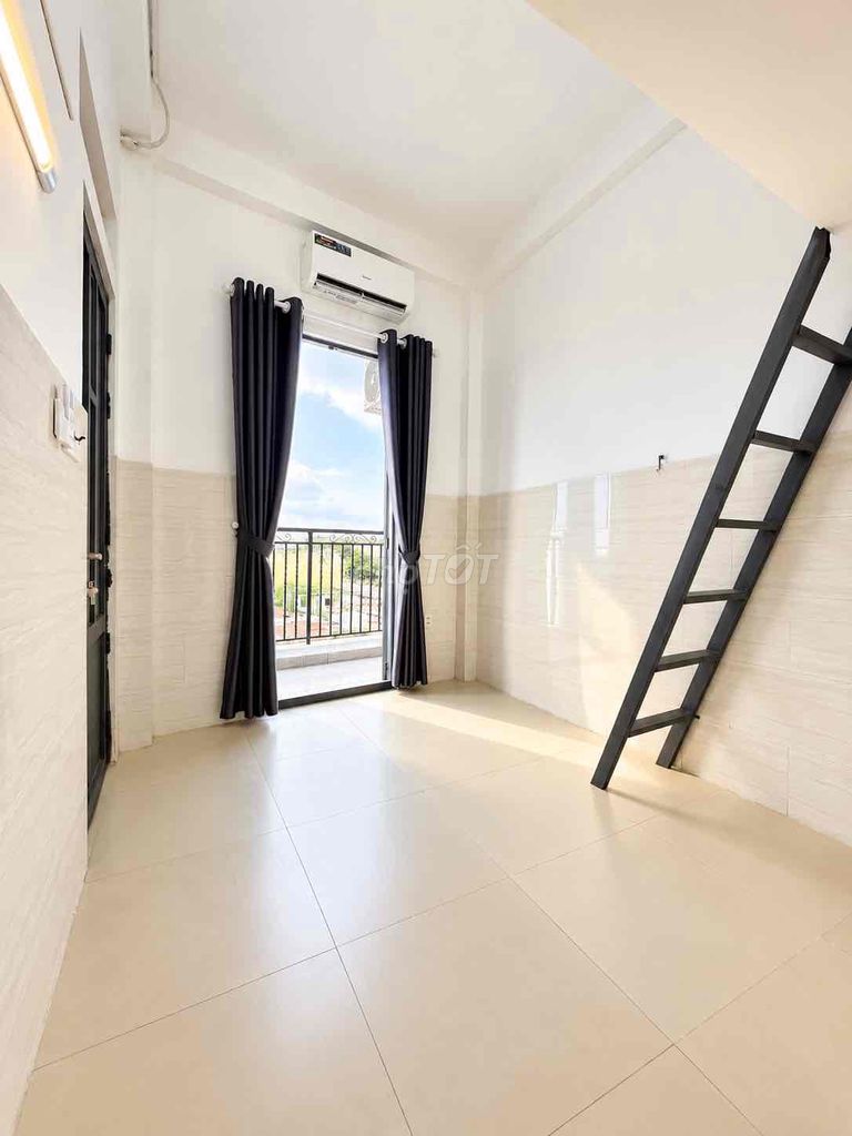 - Dương Quảng Hàm, Gò Vấp - elevator vault