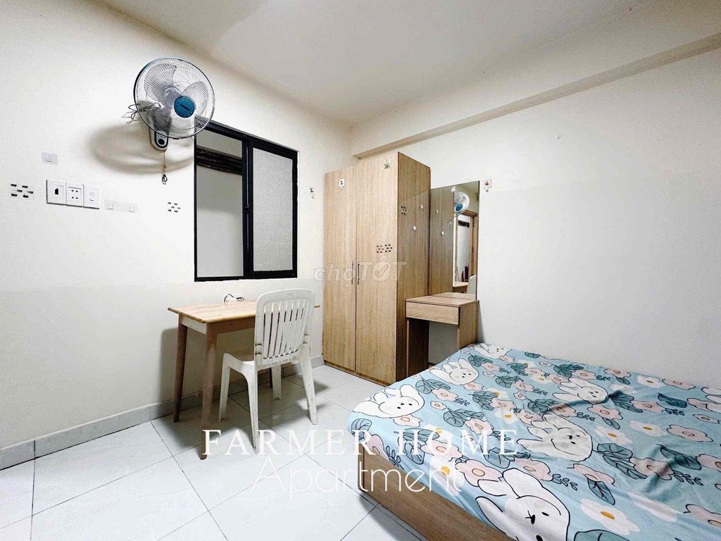Nice room, full interior.