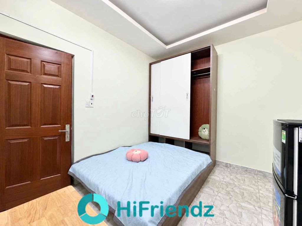 Rent a new room full of sevens near the Bill Seller