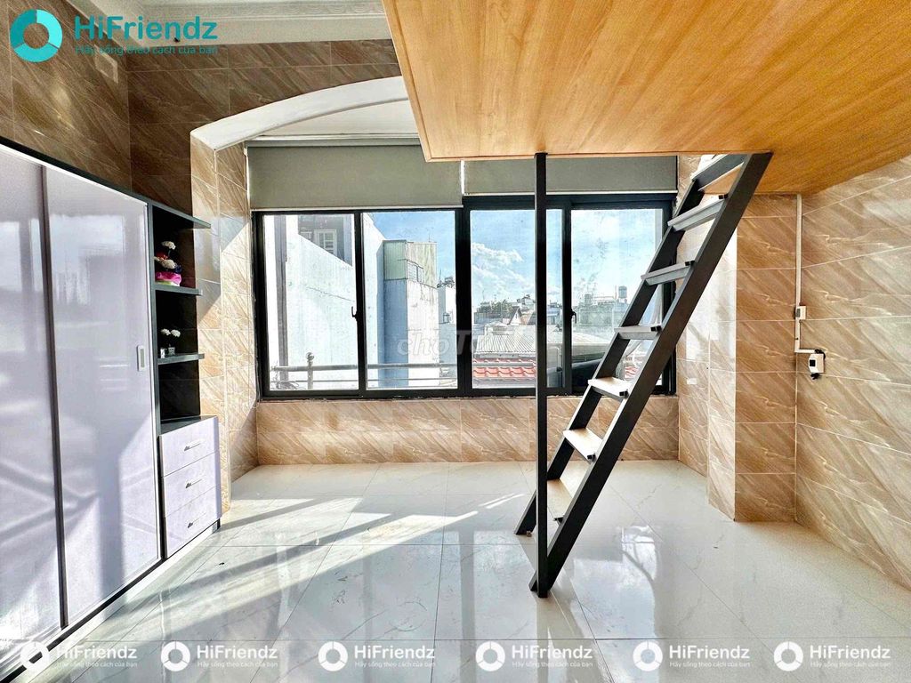 The new-gold motel-room balcony-full interior-Tân Bình-Channel 10-Channel 11-cm-8.