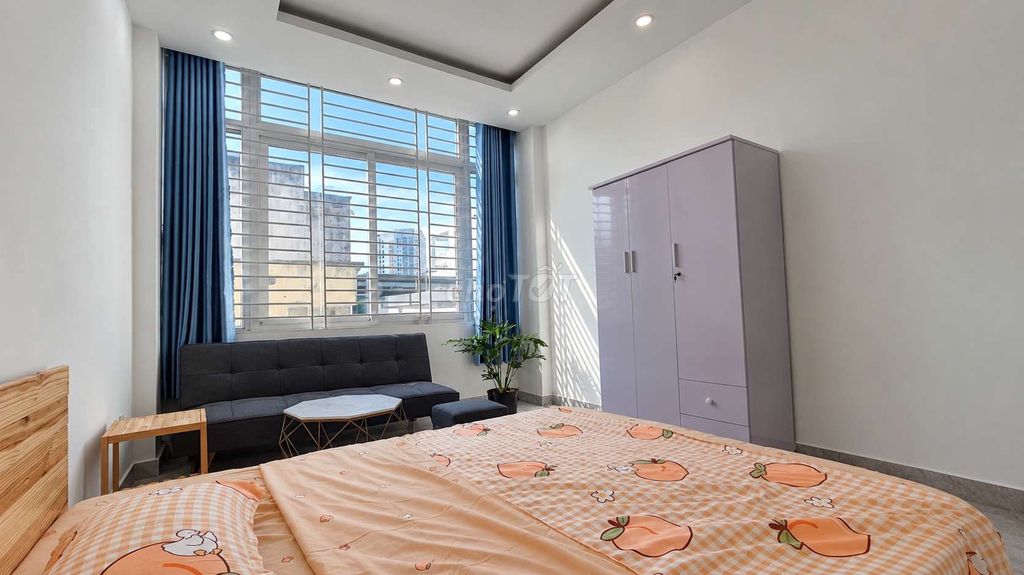A super cheap full bedroom, Ung Văn Khiêm eth, blue stuff.