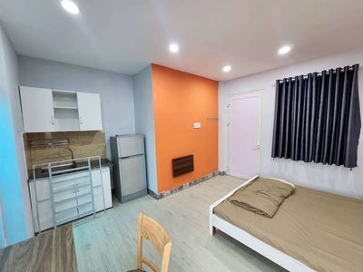 Rent the studio full interior - his balcony, move in!