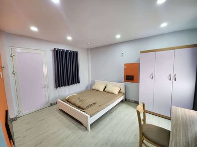 Rent the studio full interior - his balcony, move in!