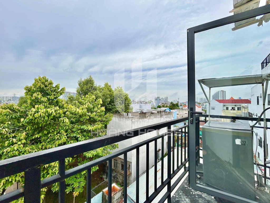Rent a studio. A balcony bedroom for only 6 million.