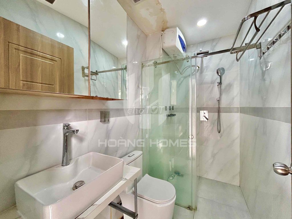 Rent a studio. A balcony bedroom for only 6 million.