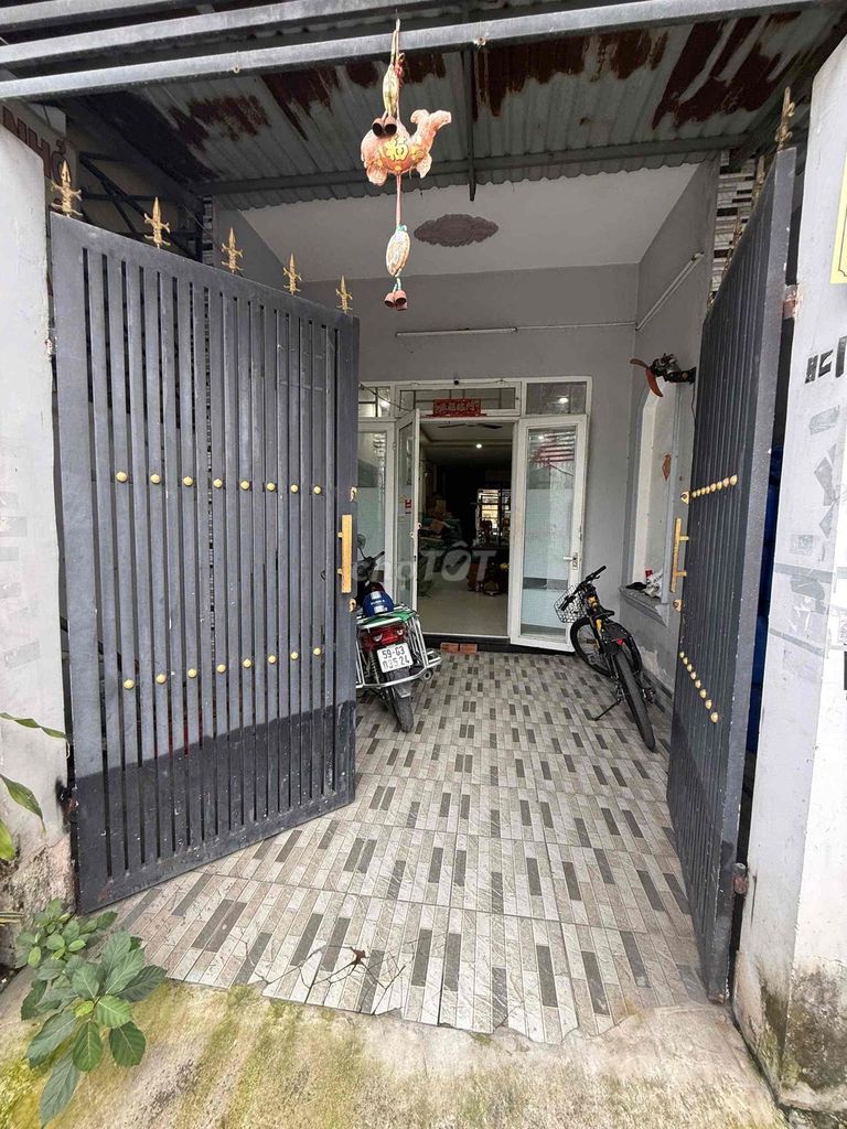 Rent a Tân Thới Hiệp Q1 District 121 1 .3-foot bedroom 9.5 million refrigerators.