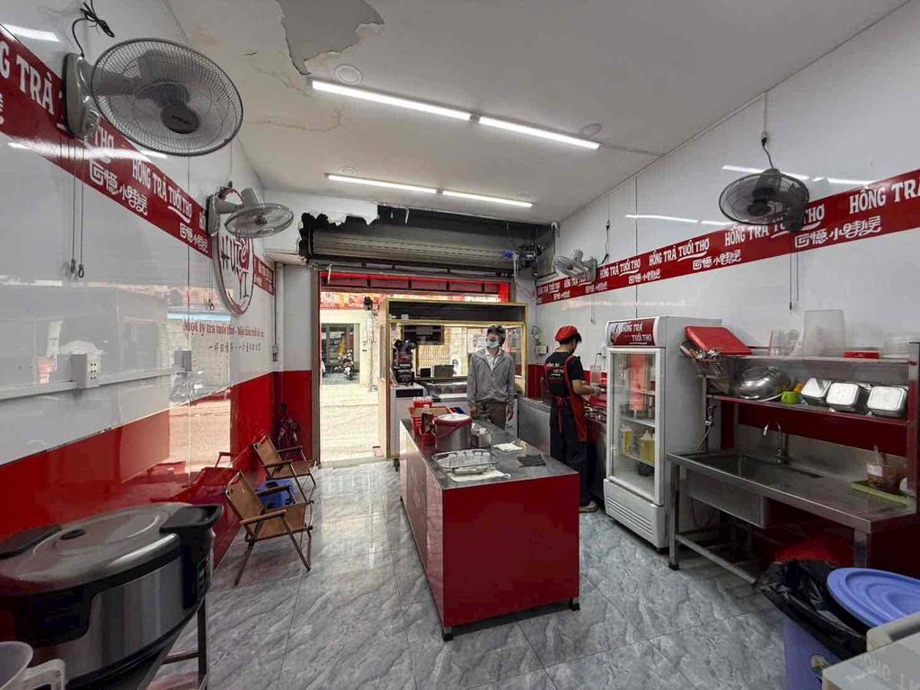 Rent a three-story Kd, Nguyễn Văn Khối, DistrictGò Vấp
