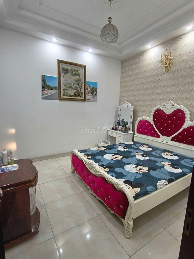 Rent a villa - 5 Linh Chiểu street (near vincom)