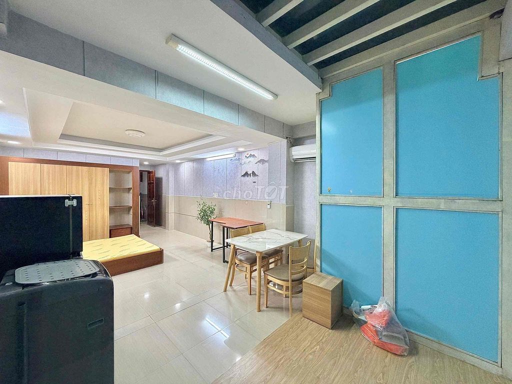 Supertress Room - Full Seven, China Village Park.