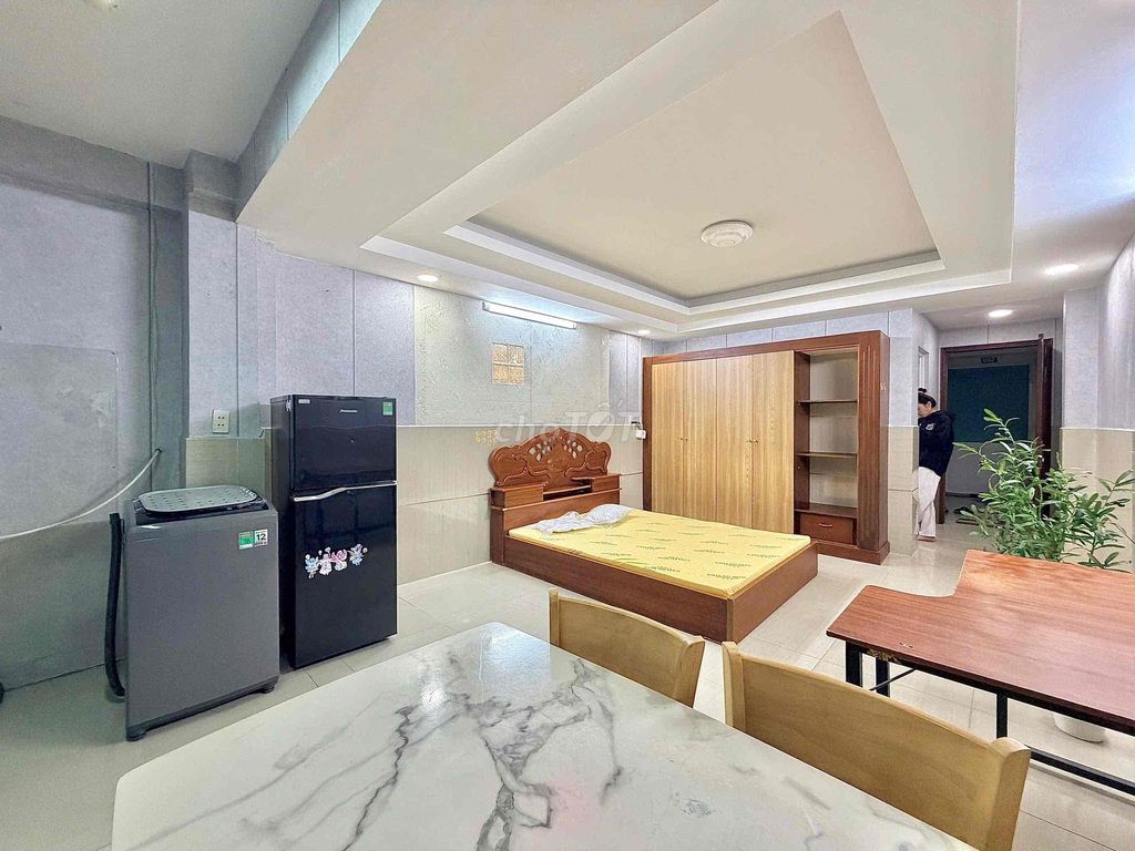 Supertress Room - Full Seven, China Village Park.