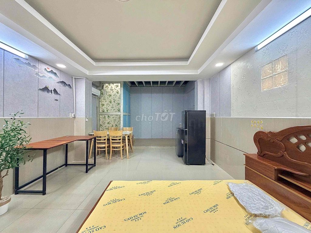 Supertress Room - Full Seven, China Village Park.