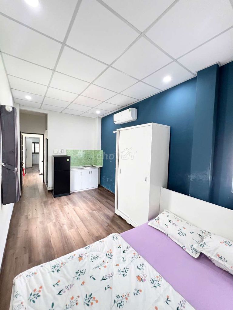 Rent room.