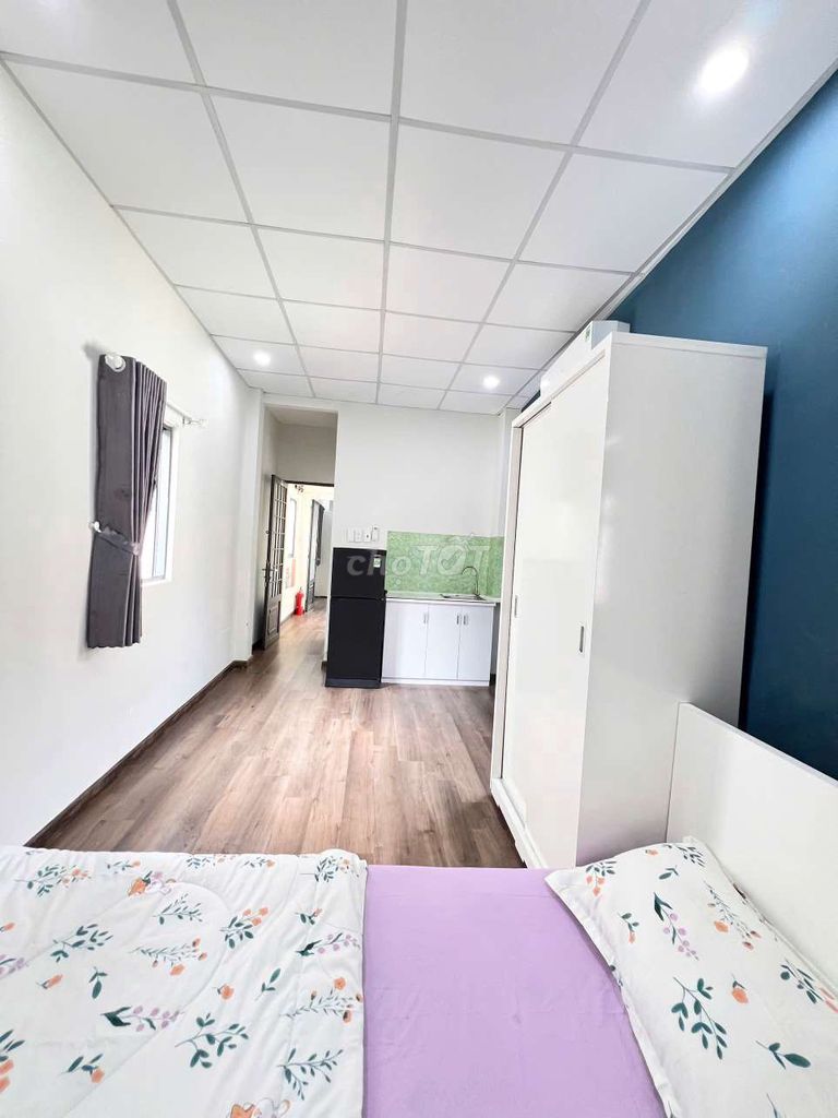 Rent room.