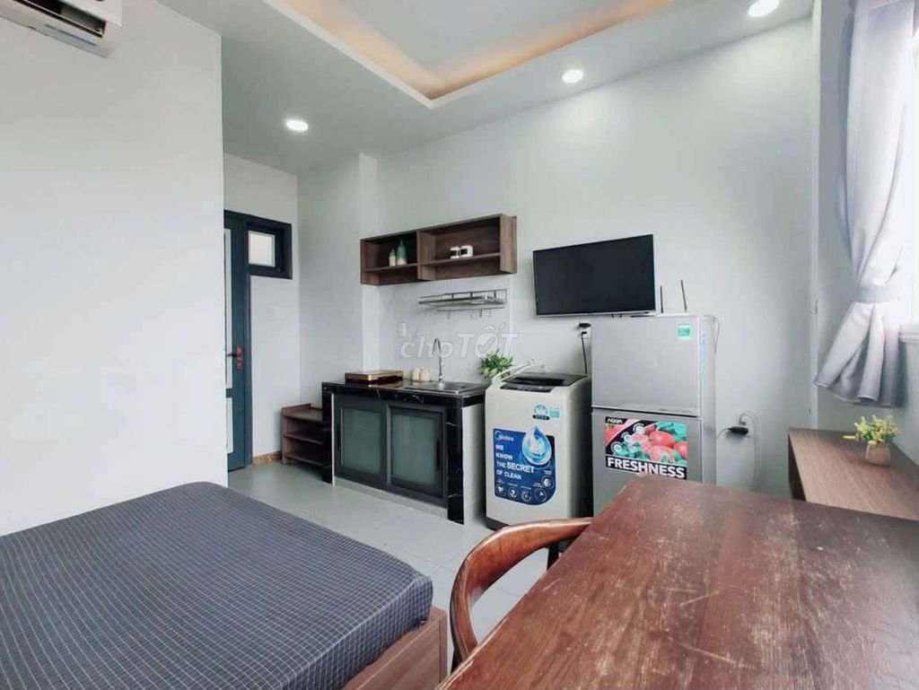 Rent room.
