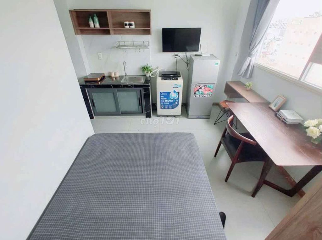 Rent room.