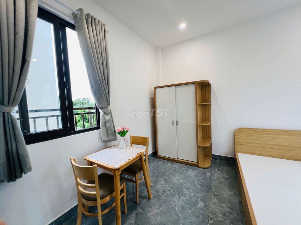 Rent room.