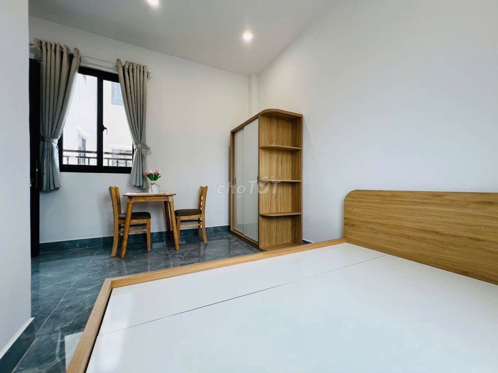 Rent room.