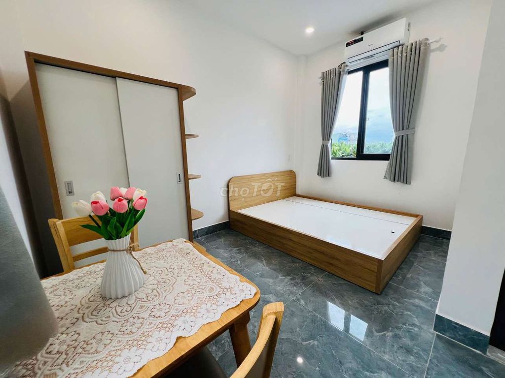 Rent room.