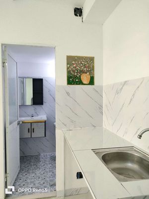 Rent a room at 266 Điện Biên Phủ, at 4.8 million.