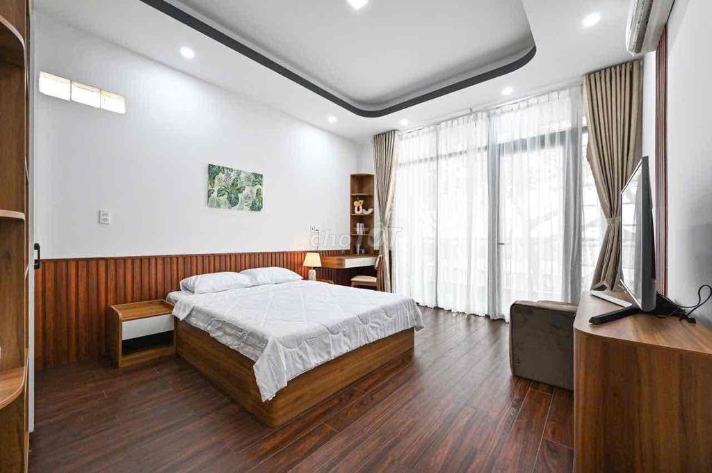 Very rare bedrooms, balconys, interiors, personal dryers.