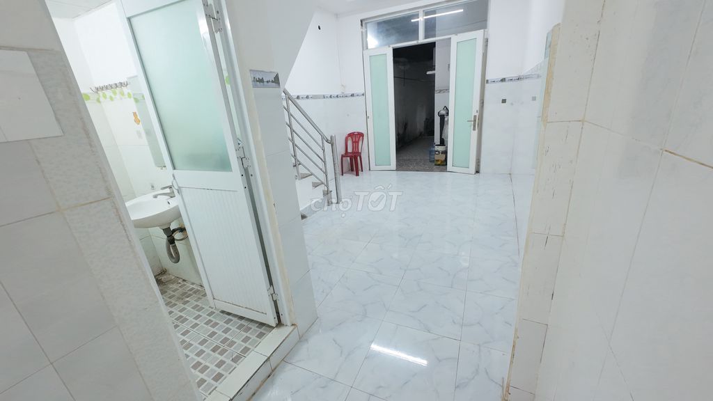 Two bedrooms, one ground, two toilets, one kitchen. Bình Thạnh, hcm