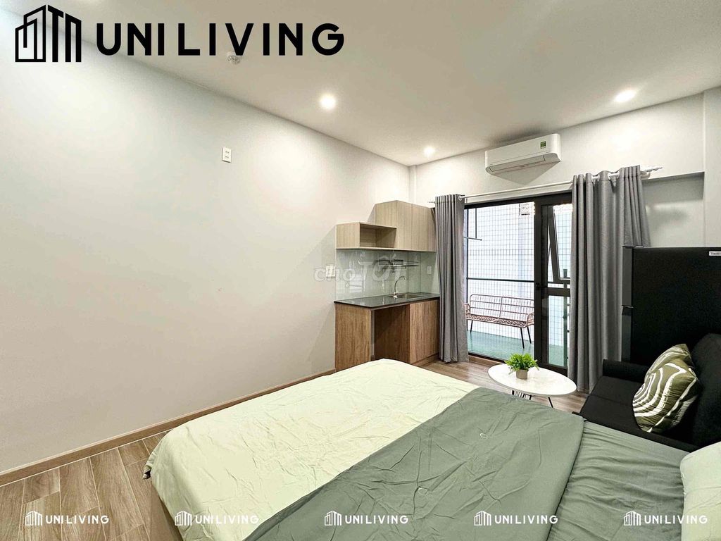 The new studio is located at Phan Văn Hân.