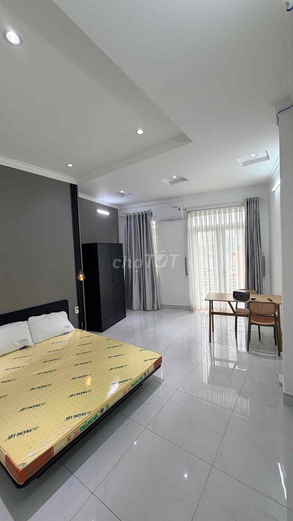 Rent us the original room 40 meters, Npn county 3.