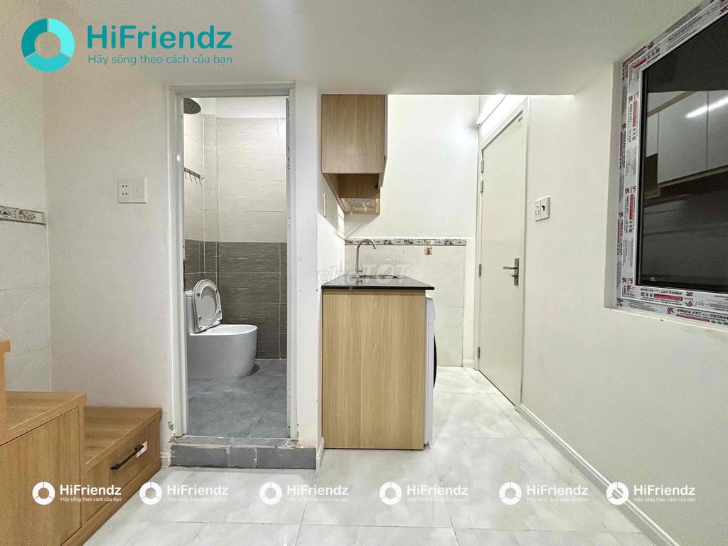 The private washing machine room the sky window elevators are cheap