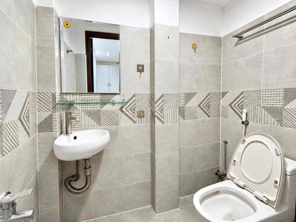 Rent the studio now with the air conditioner - full interior
