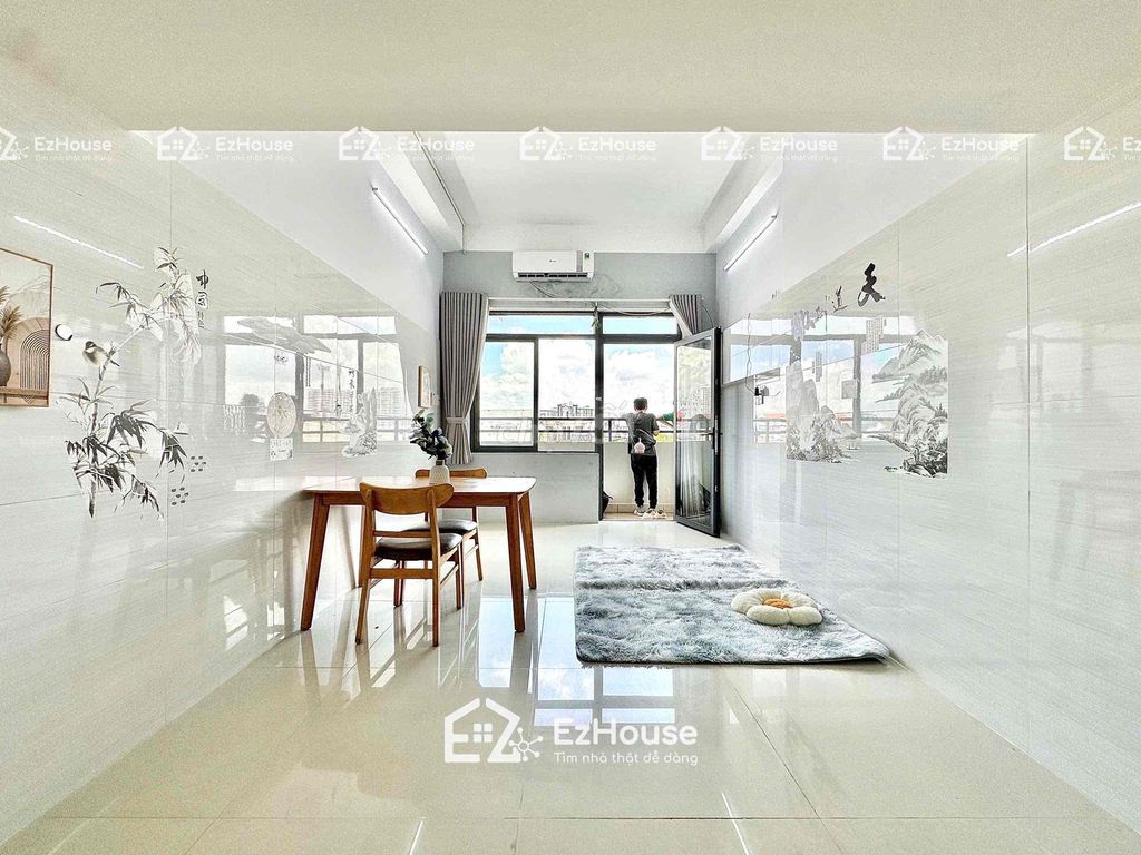 Bancol's room right here in front of the new Ngã 4 Bảy Hiền Khu Bàu Cát