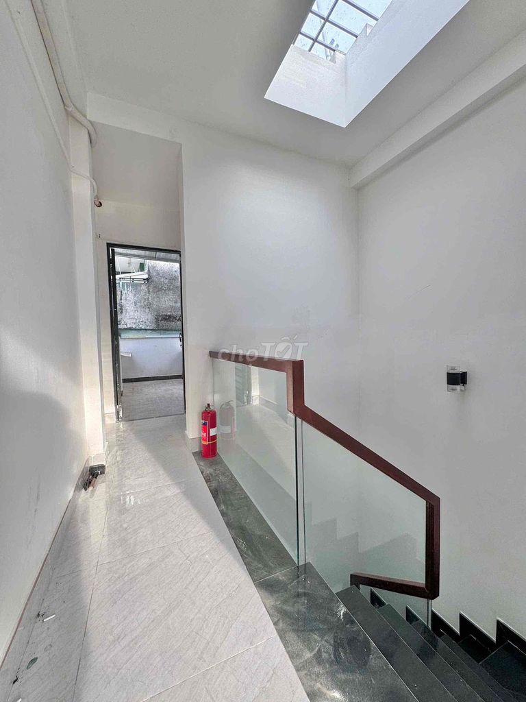 The penthouse suite is full of new balconies.