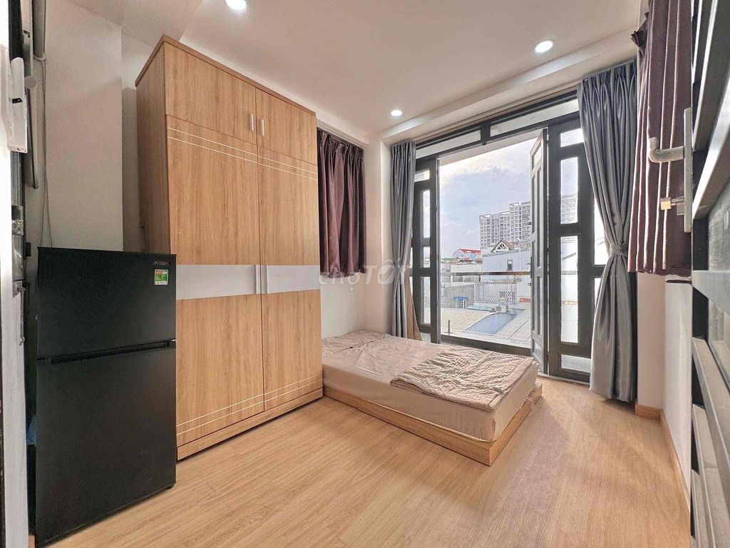 The penthouse suite is full of new balconies.