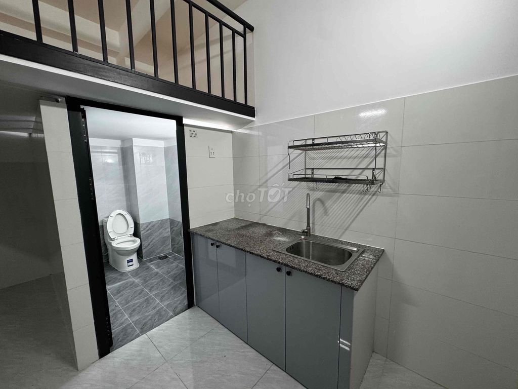 The Dương Quảng Hàm interior room next to vlu is at 3500 you. Four million.