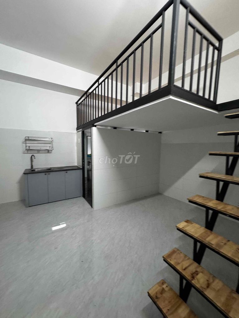The Dương Quảng Hàm interior room next to vlu is at 3500 you. Four million.