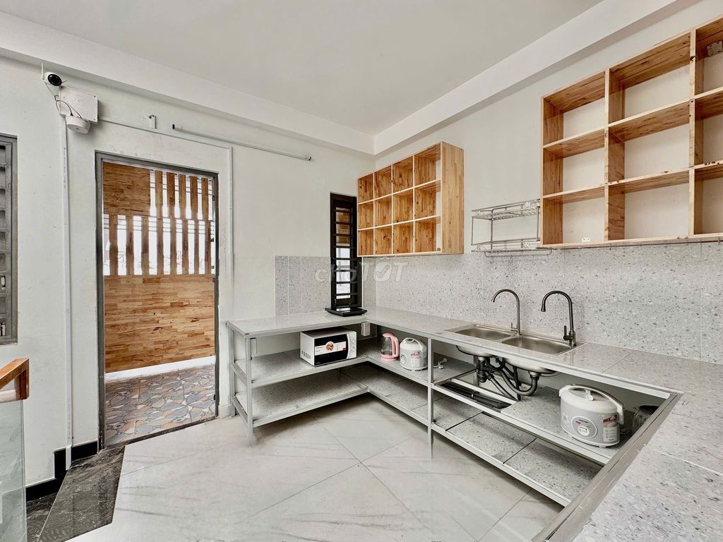 Gò Vấp dorm is 700 meters away, all full of new expenses 100%.