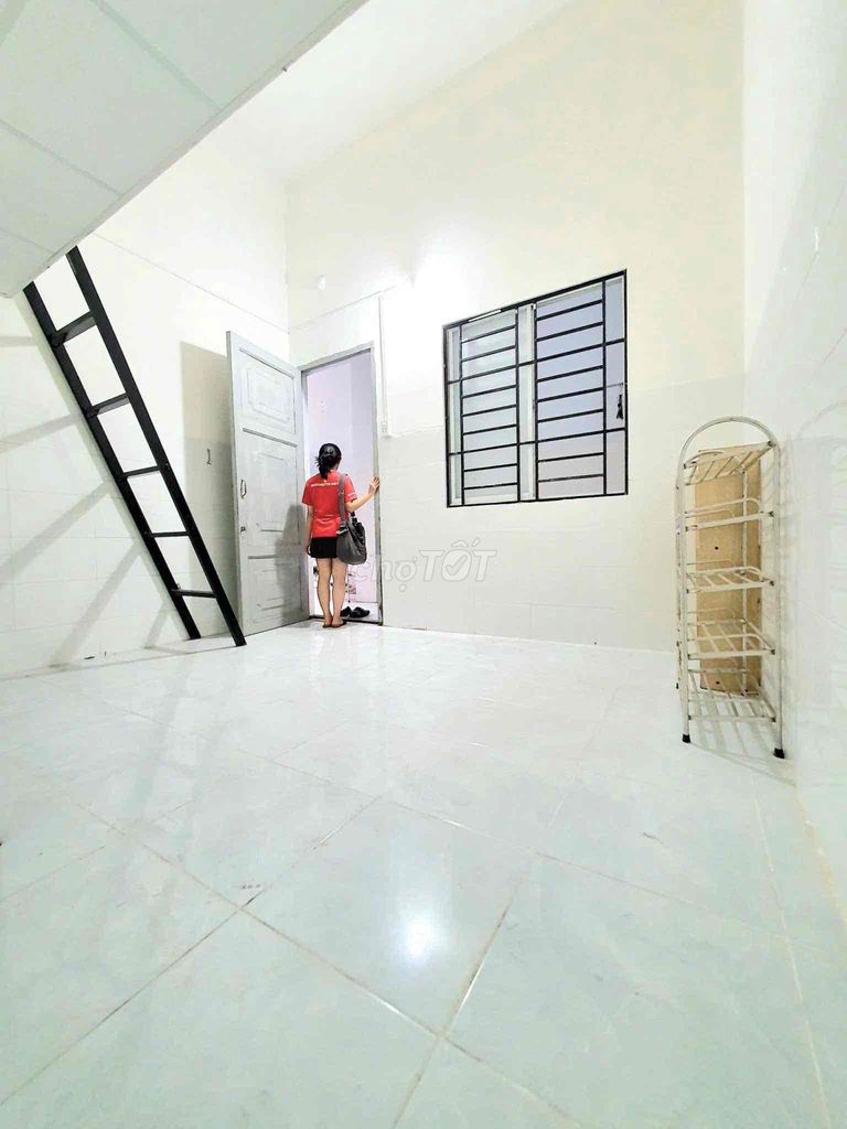 Rent for Tall Rooms, Cold Machines, Power Cars, Air Institutes.
