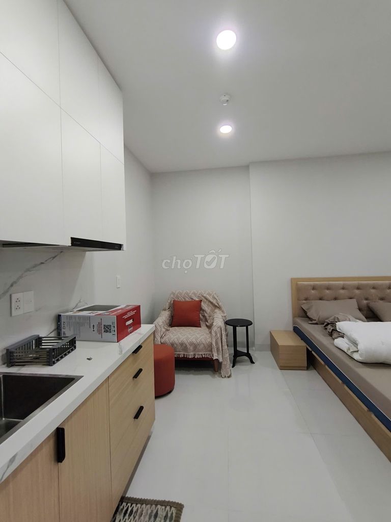 Rent the Phú Nhuận Advanced Services Room