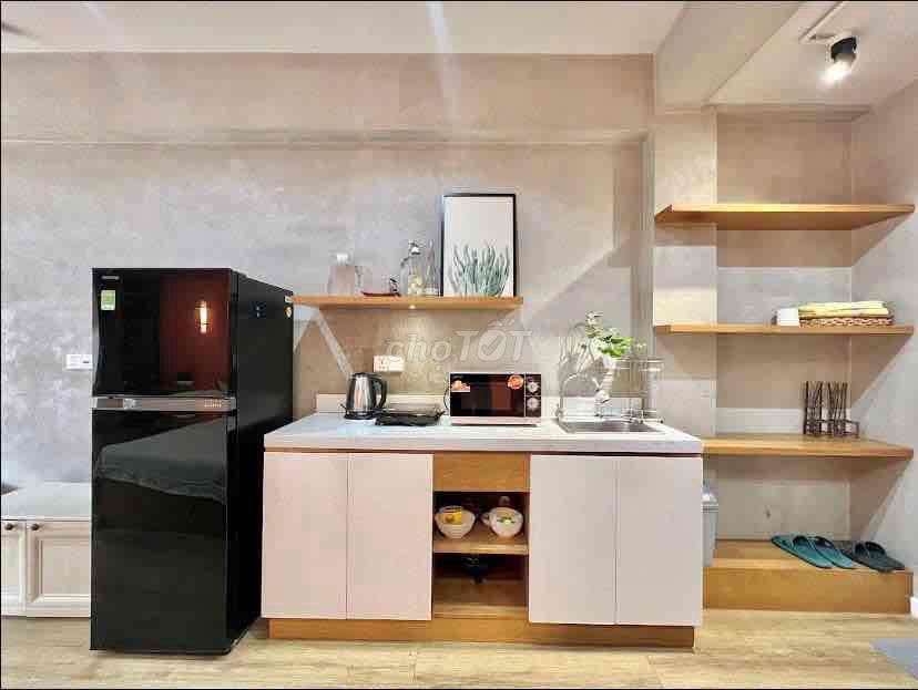 studio - full interior - cheap market salary