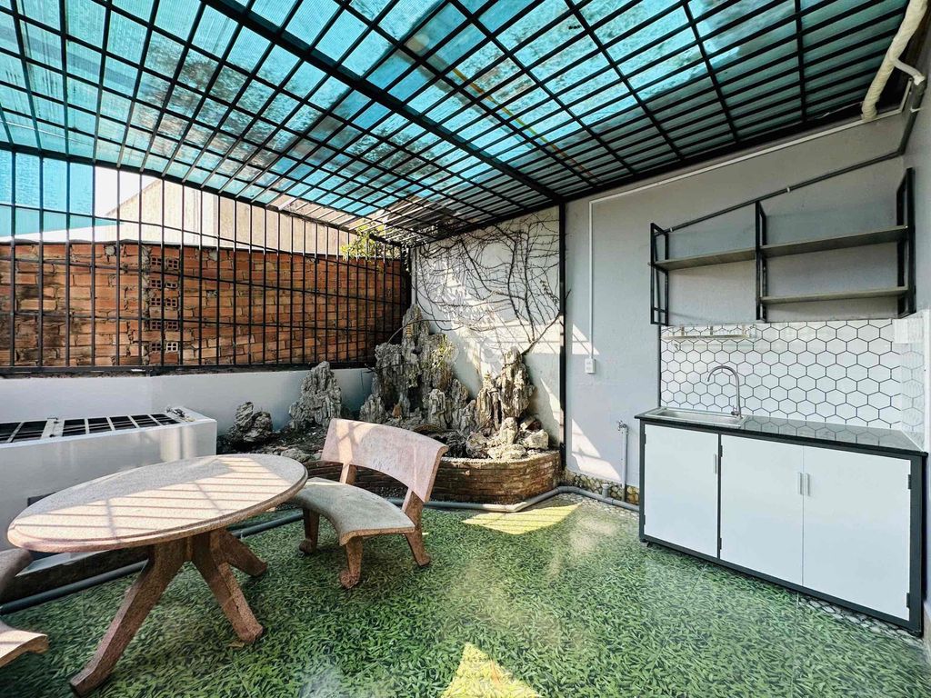 Room 1 has its own garden - full interior Thoại Ngọc Hầu